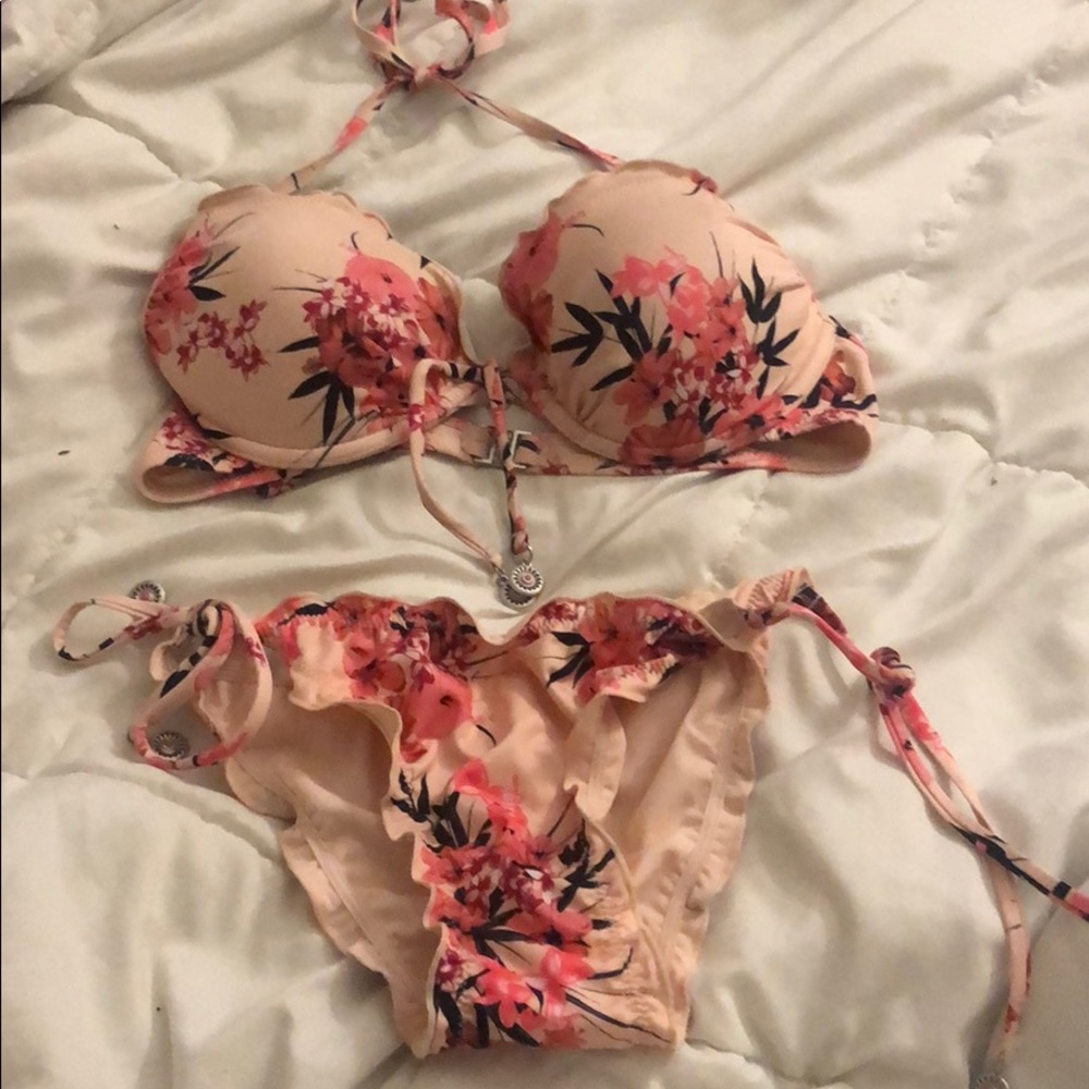 H & M bathing suit